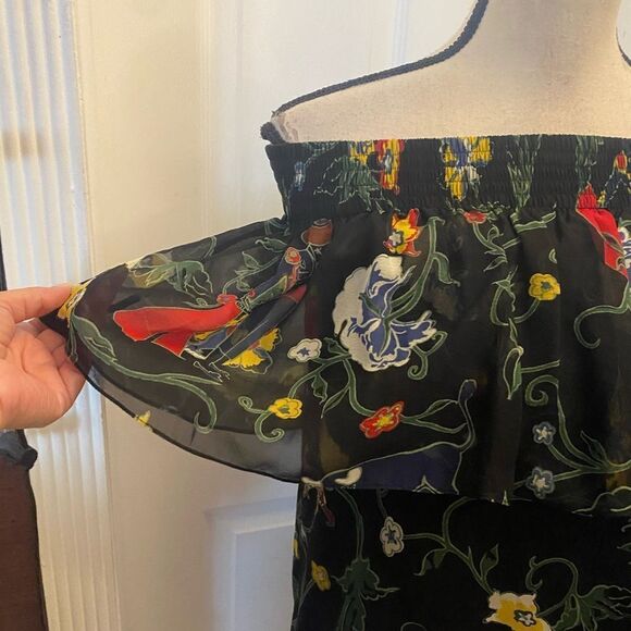 Tibi 100% silk off shoulder blouse. S - Picture 2 of 9